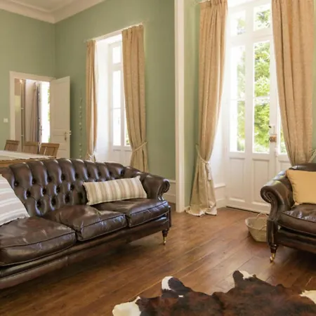 Сasa de vacaciones Le Petit Chateau *