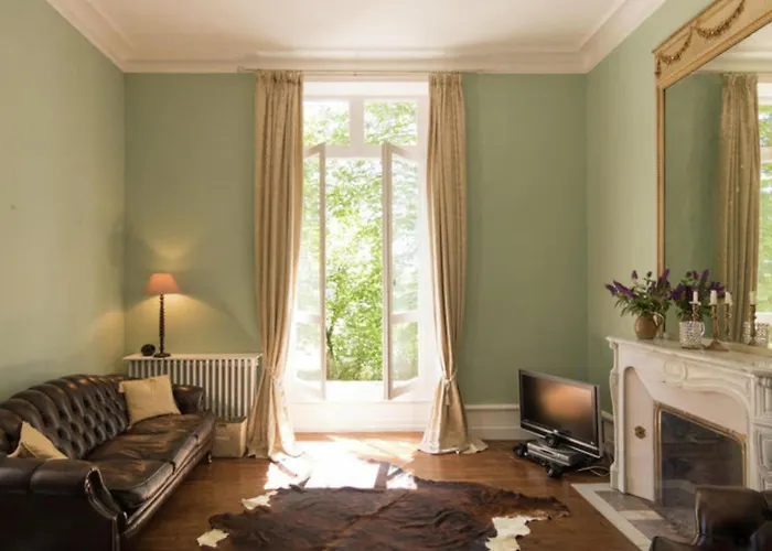 Le Petit Chateau * Brouchaud