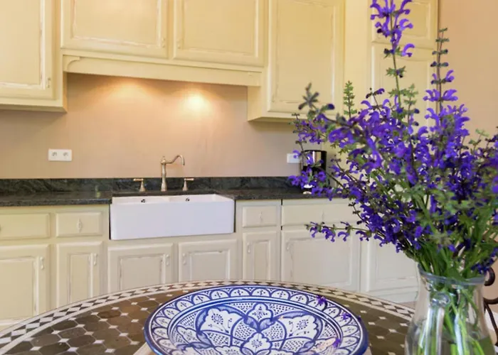 بيت للعطل Le Petit Chateau