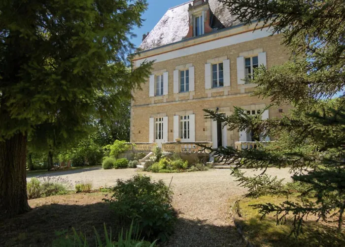 Le Petit Chateau