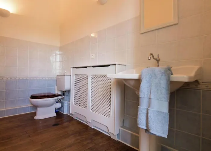 Le Petit Chateau بيت للعطل *